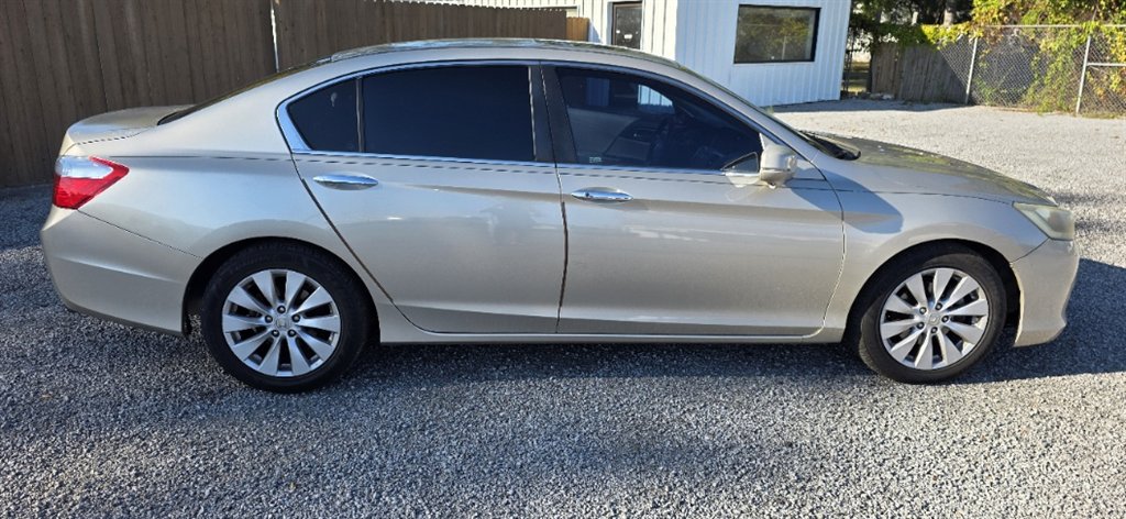 2013 Honda Accord - $12,995