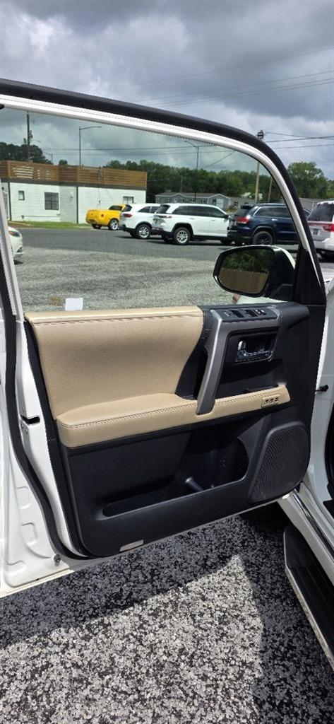 2018 Toyota 4Runner - $24,995