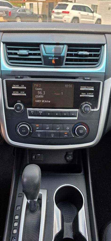 2016 Nissan Altima - $11,995