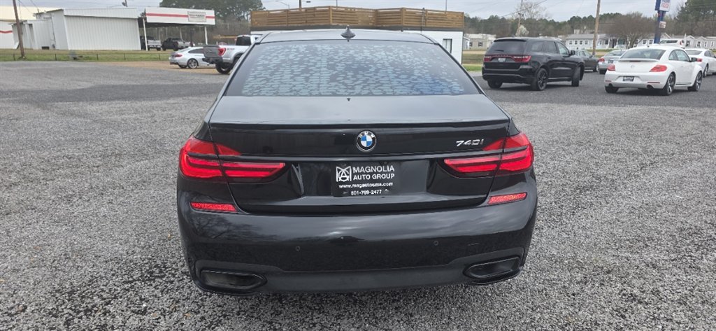 2018 BMW 740i - $26,995