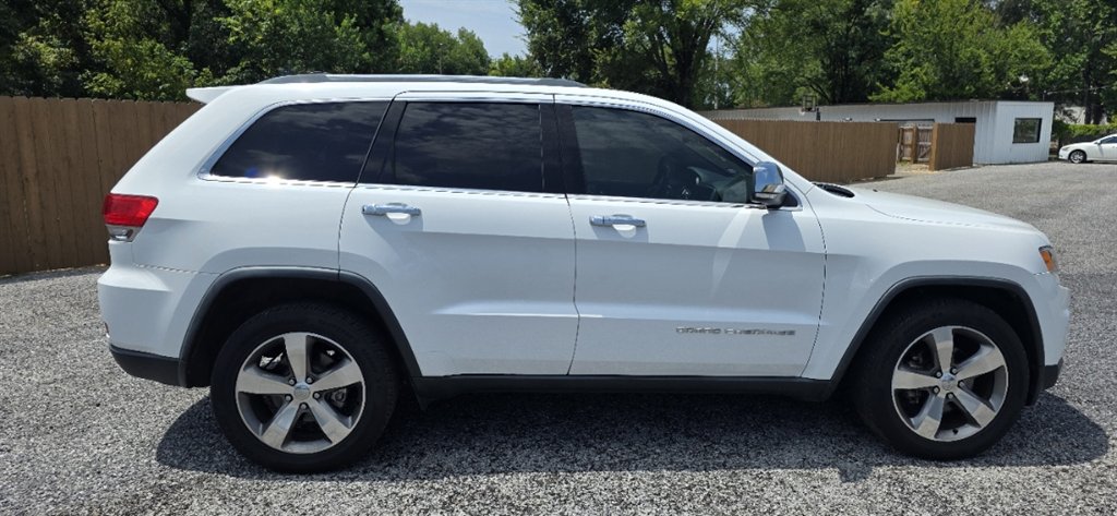 2015 Jeep Cherokee - $12,995