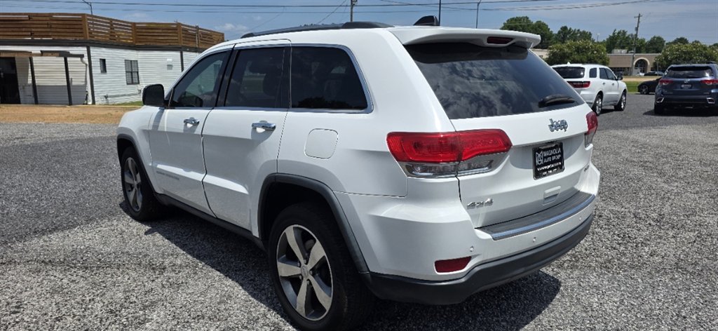 2015 Jeep Cherokee - $12,995