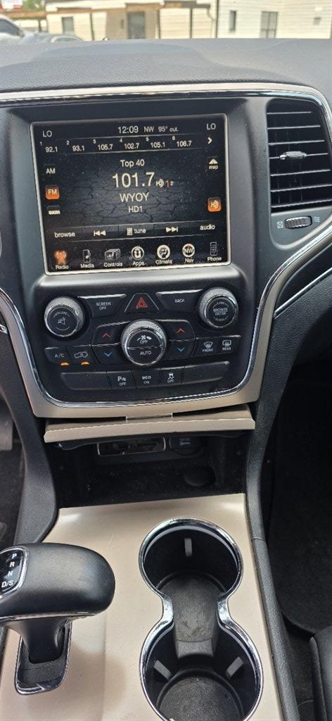 2015 Jeep Cherokee - $12,995