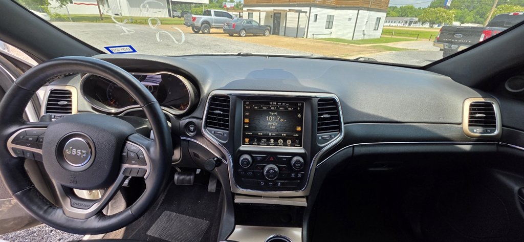 2015 Jeep Cherokee - $12,995