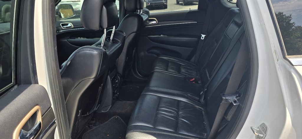 2015 Jeep Cherokee - $12,995