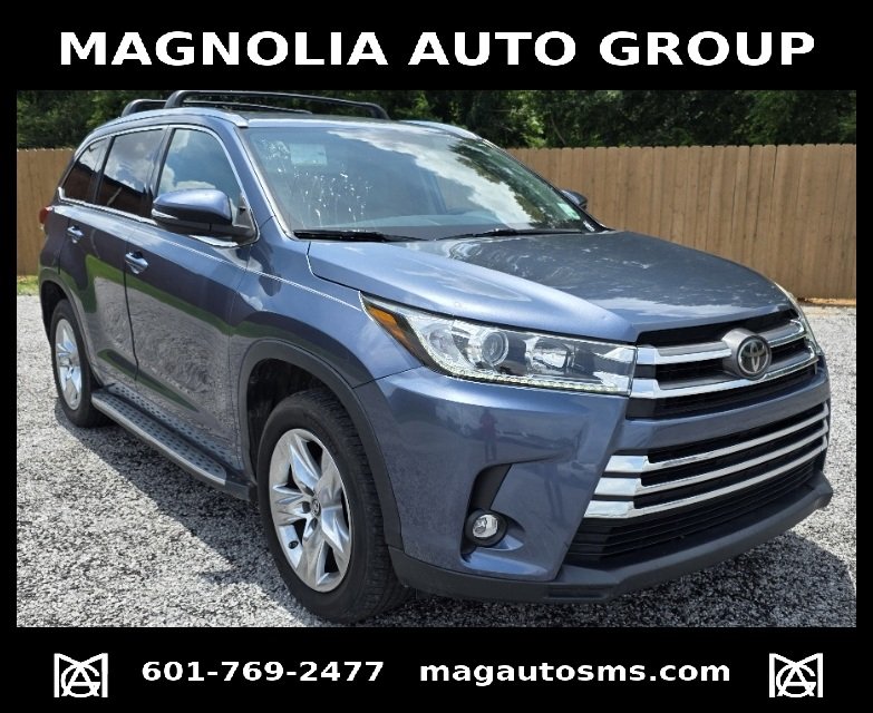 2019 Toyota Highlander - $22,995