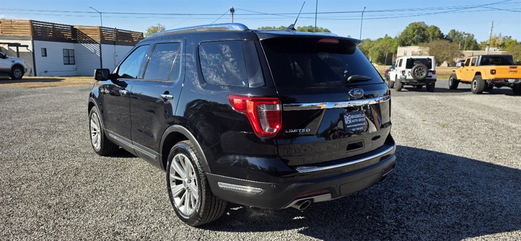 2018 Ford Explorer - $12,995