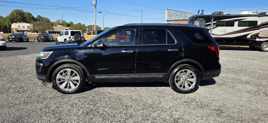 2018 Ford Explorer - $12,995
