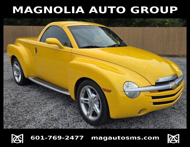 2004 Chevrolet SSR - $20,995