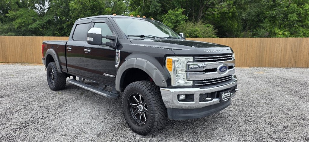 2017 Ford F-250 - $26,995