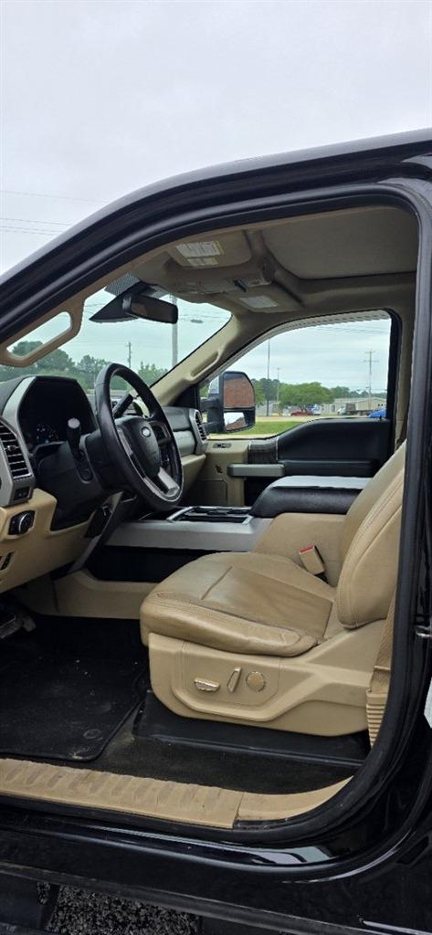 2017 Ford F-250 - $26,995