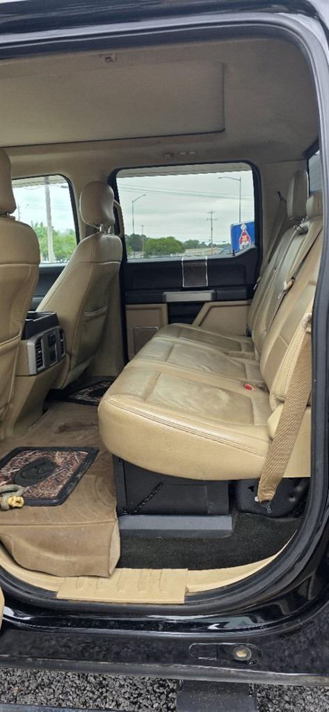 2017 Ford F-250 - $26,995