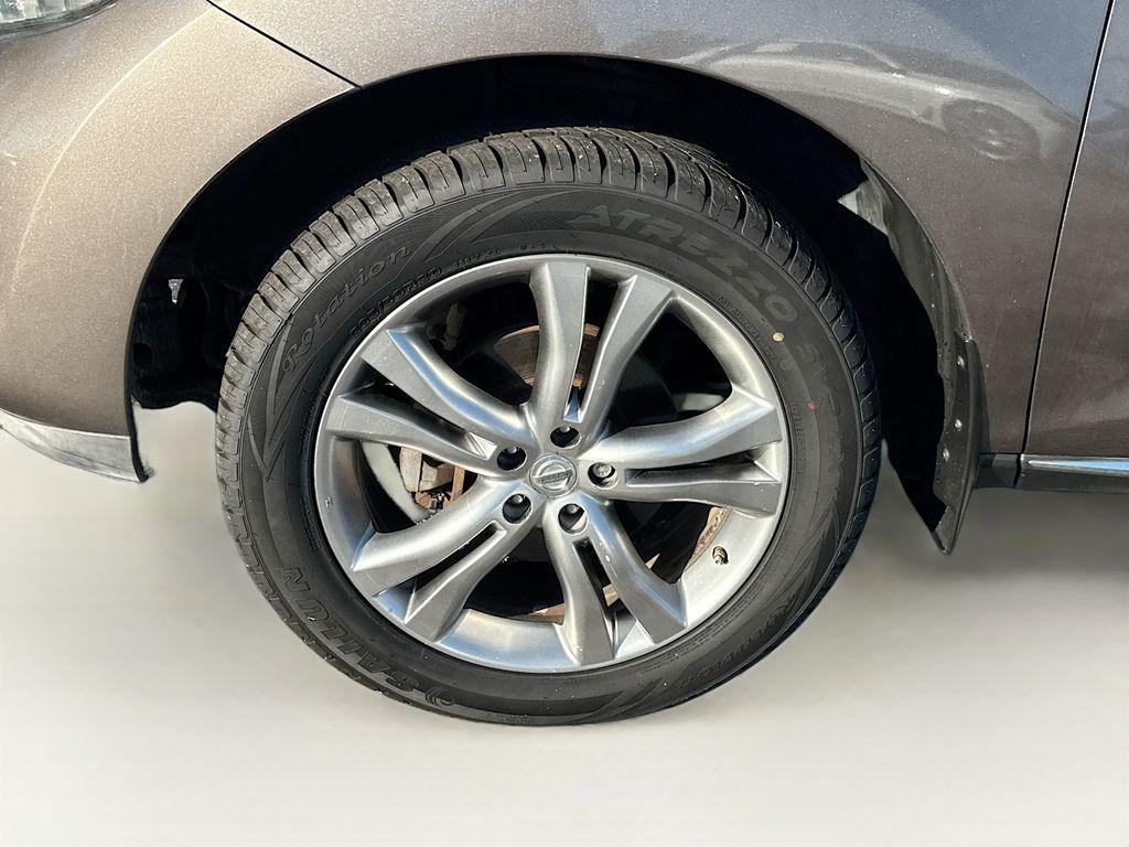 2011 Nissan Murano - $5,555
