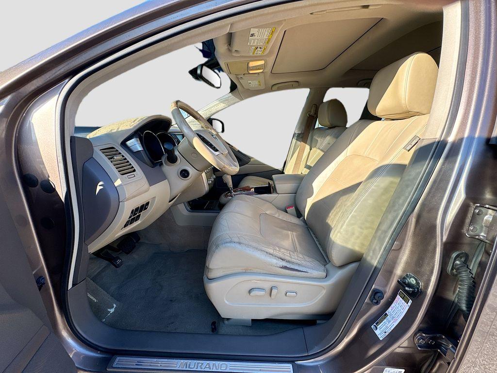 2011 Nissan Murano - $5,555