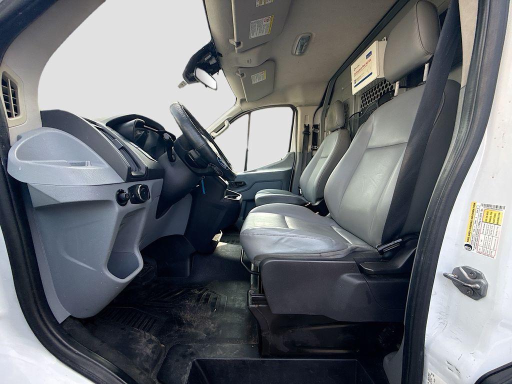 2015 Ford Transit - $9,555