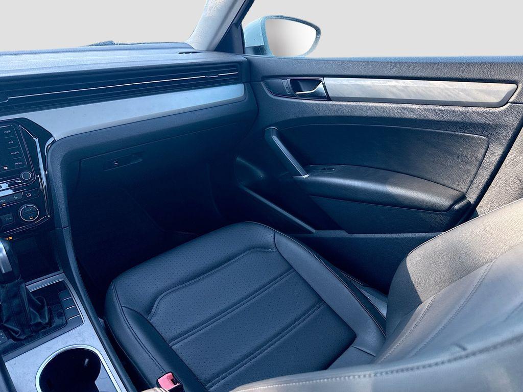 2021 Volkswagen Passat - $12,888