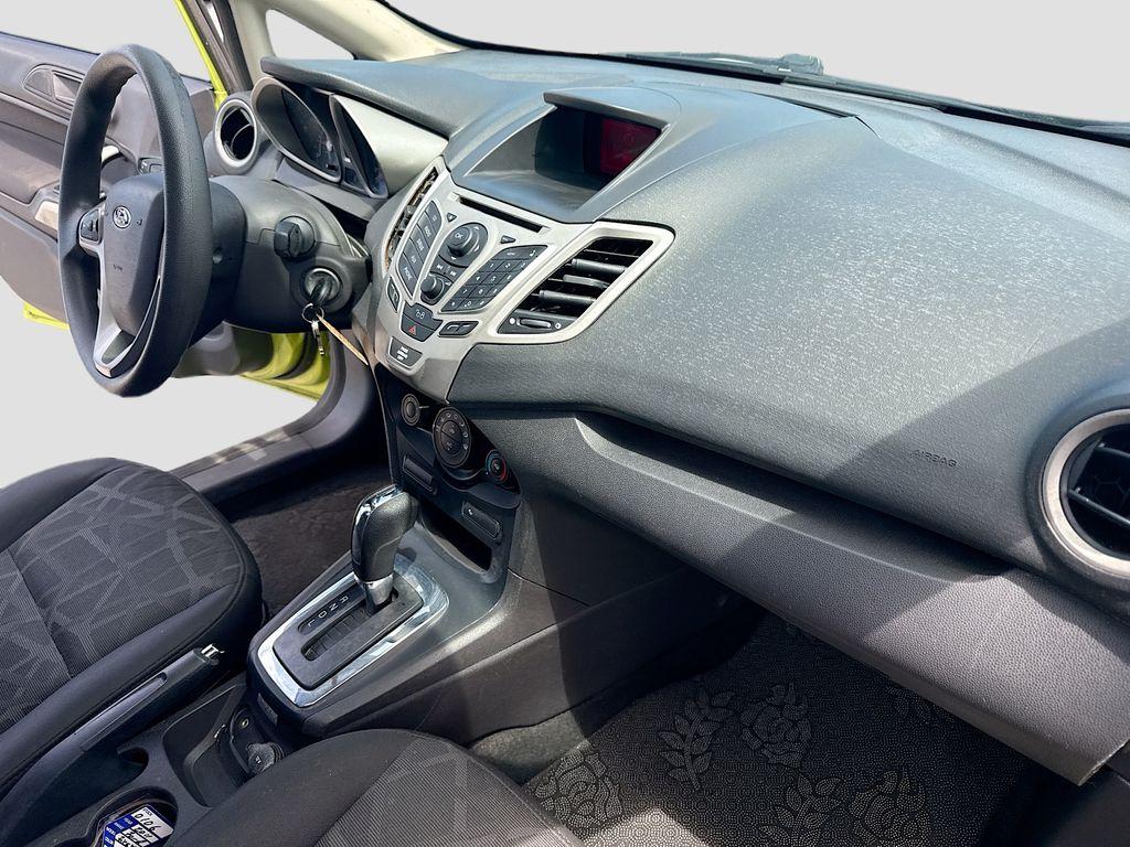2011 Ford Fiesta - $6,100