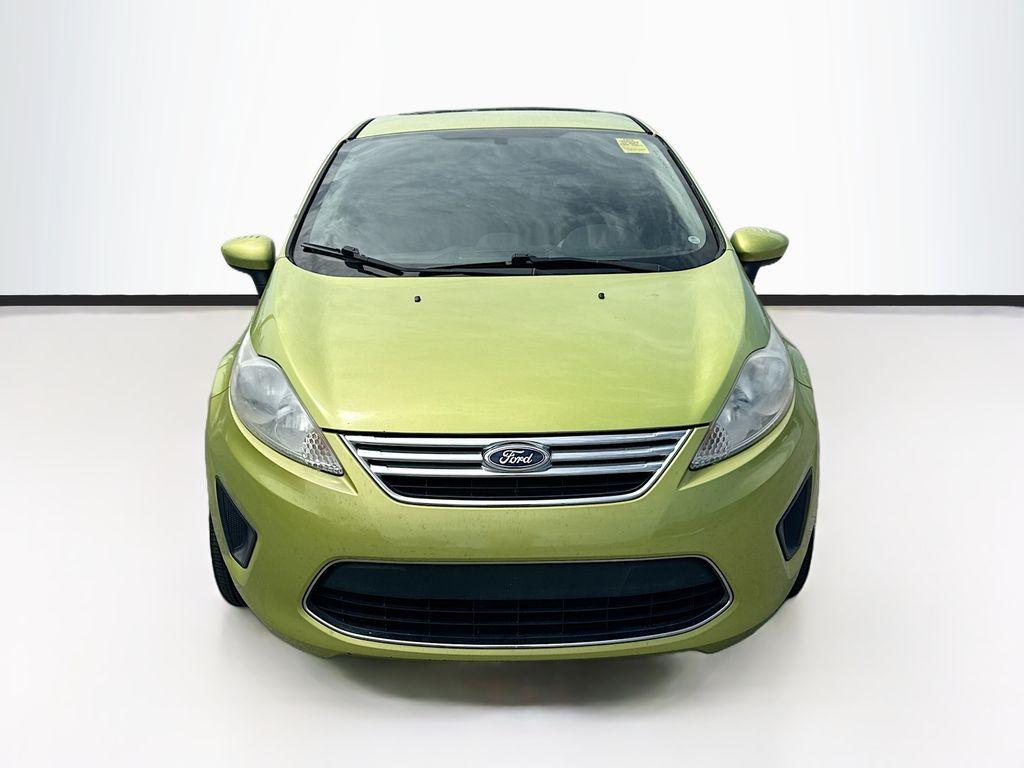 2011 Ford Fiesta - $6,100