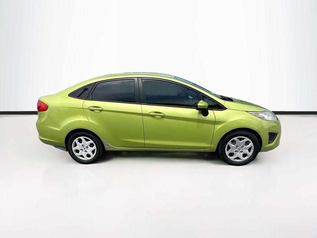 2011 Ford Fiesta - $6,100
