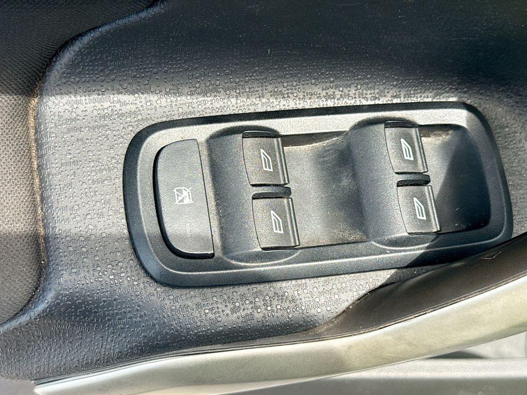 2011 Ford Fiesta - $6,100