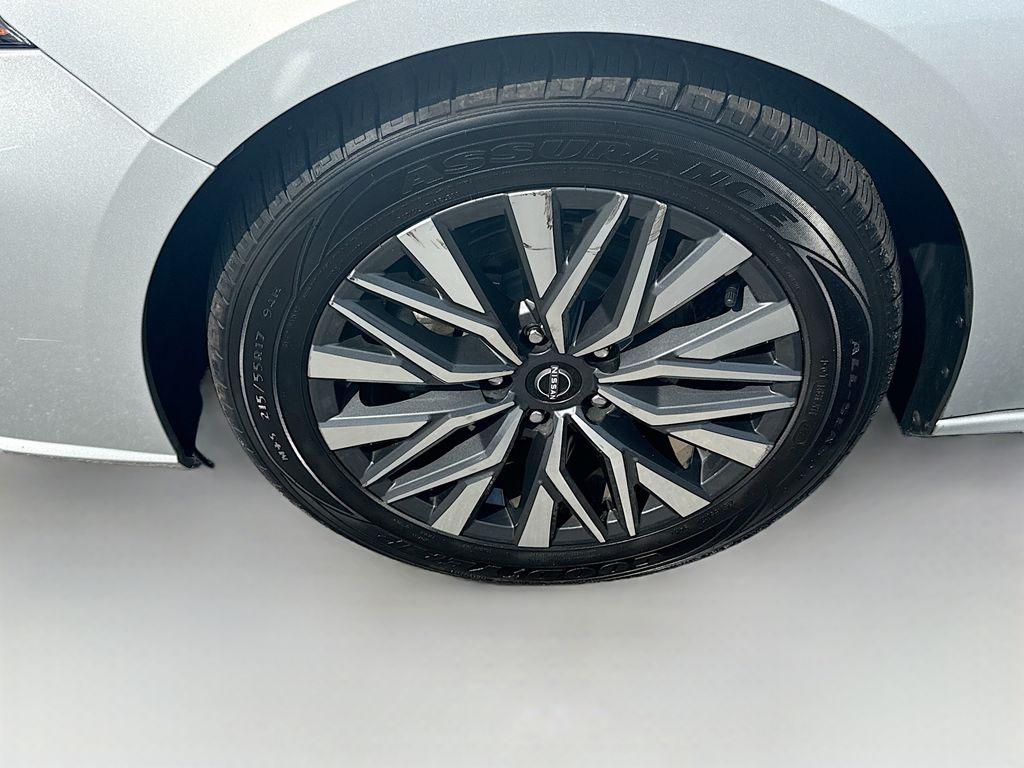 2024 Nissan Altima - $17,777