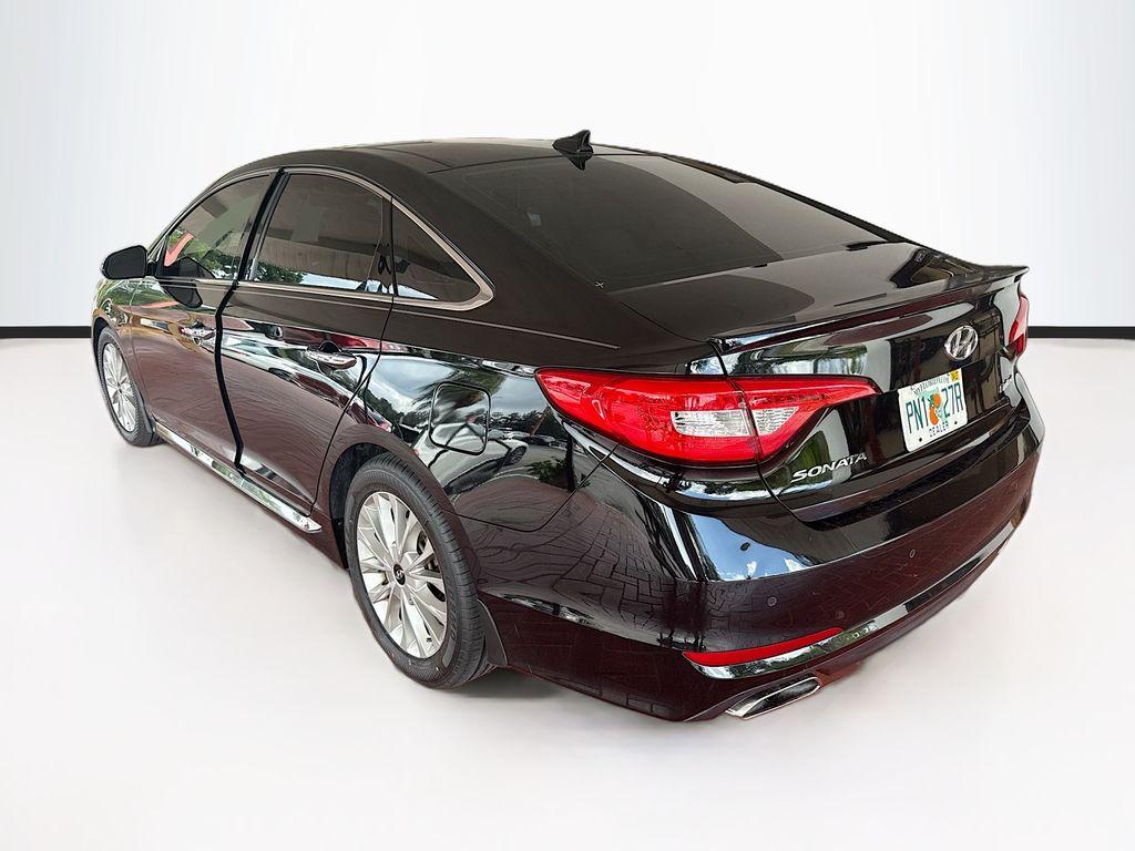 2015 Hyundai Sonata - $11,777