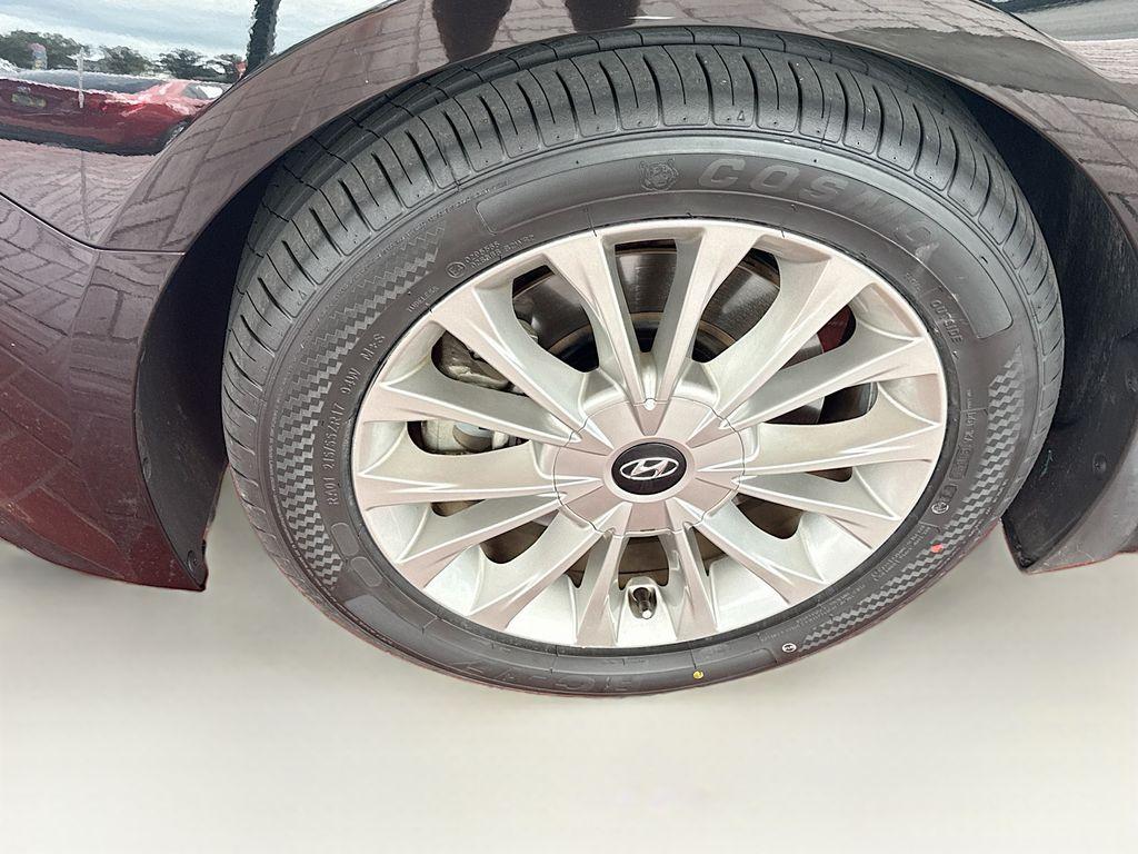 2015 Hyundai Sonata - $11,777