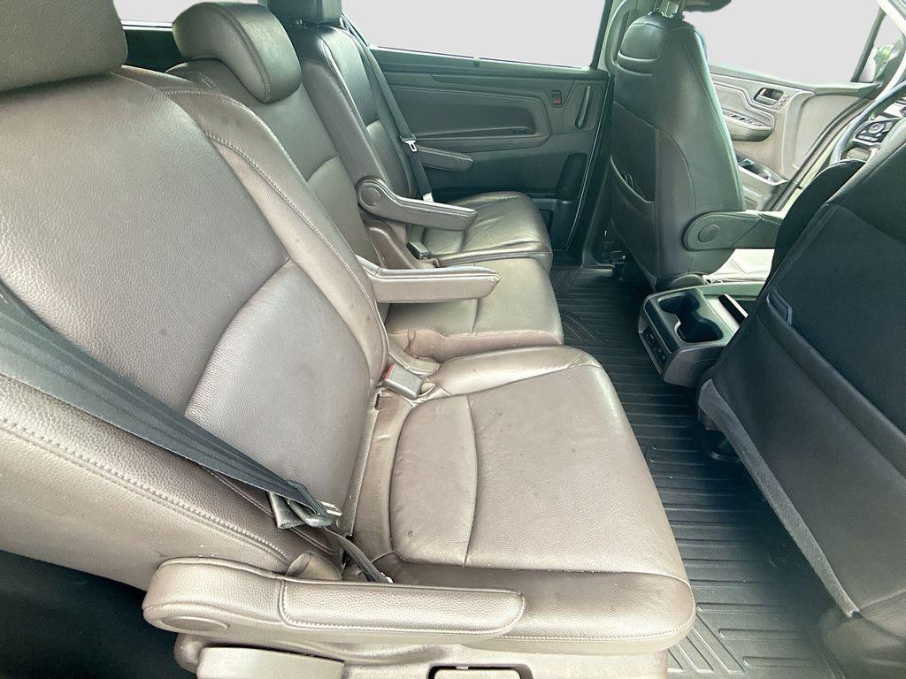 2018 Honda Odyssey - $13,555