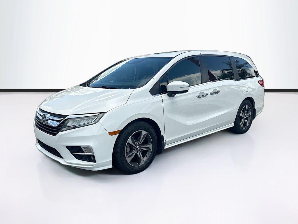 2018 Honda Odyssey - $13,555
