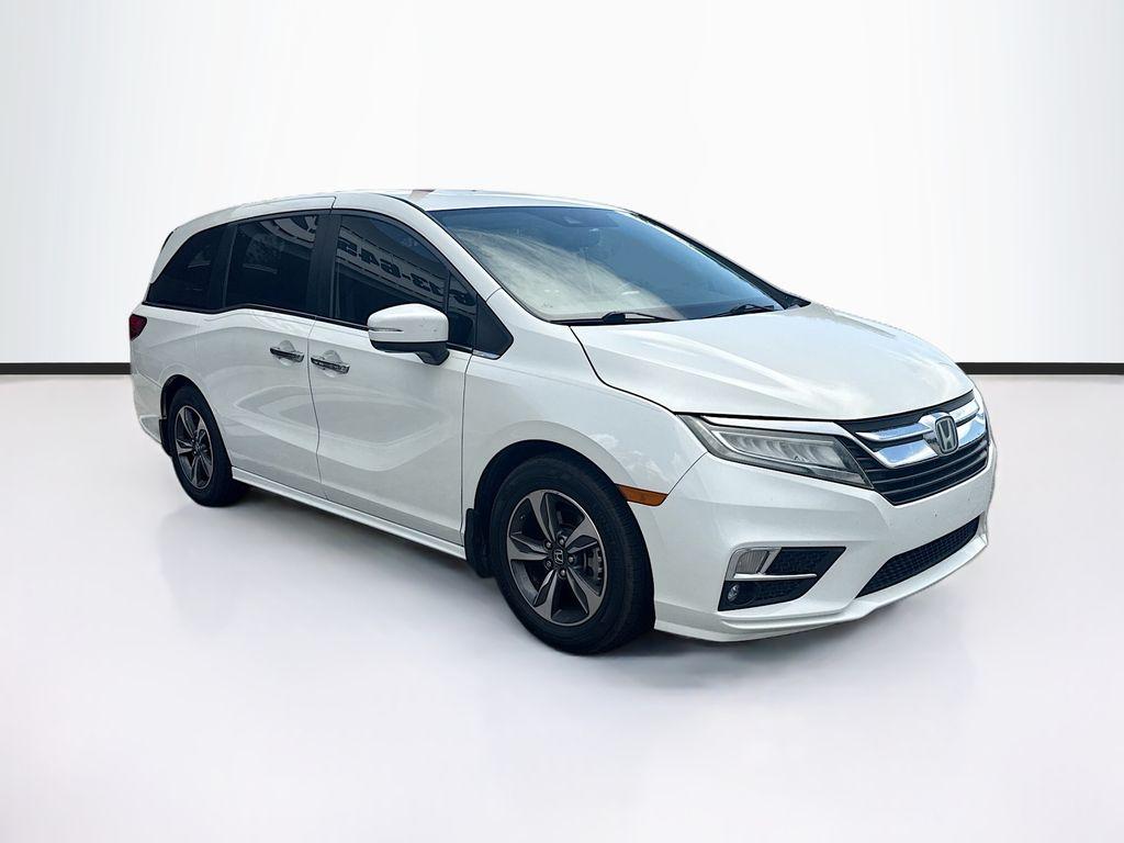 2018 Honda Odyssey - $13,555