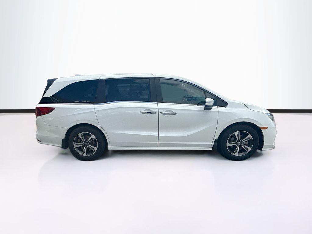 2018 Honda Odyssey - $13,555