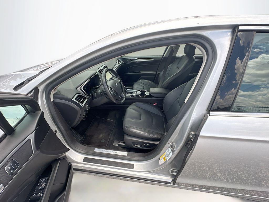 2016 Ford Fusion - $12,999