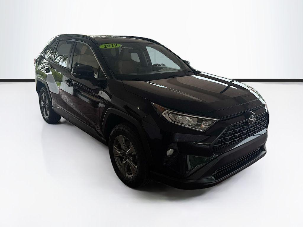 2019 Toyota RAV4 - $18,555