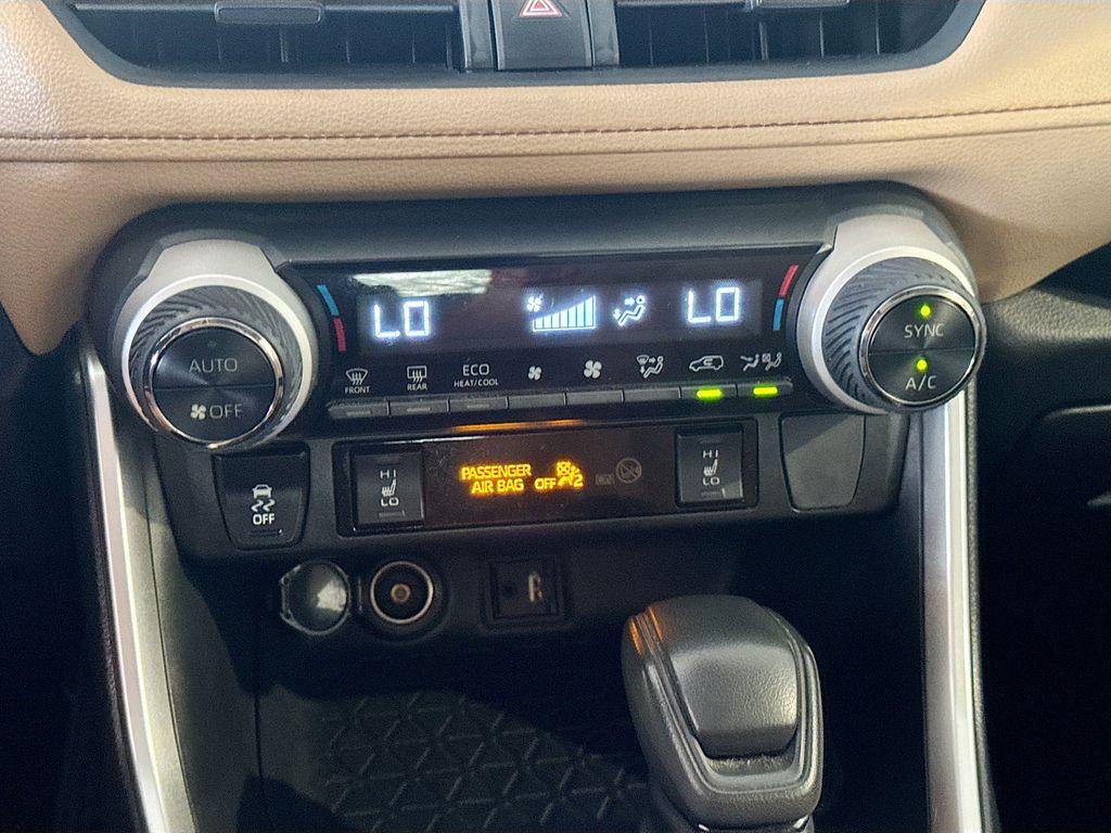 2019 Toyota RAV4 - $18,555