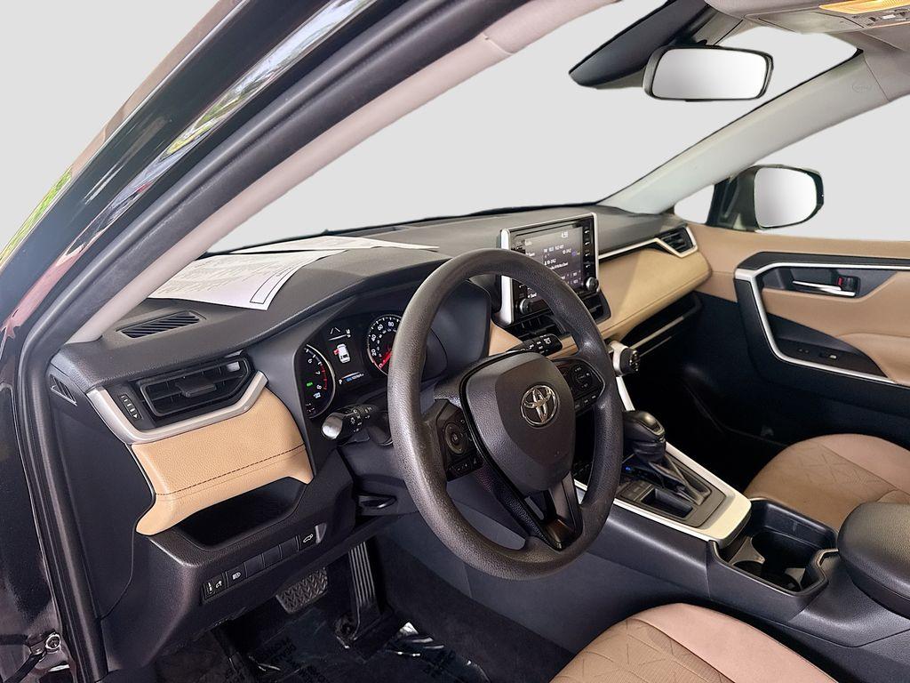 2019 Toyota RAV4 - $18,555