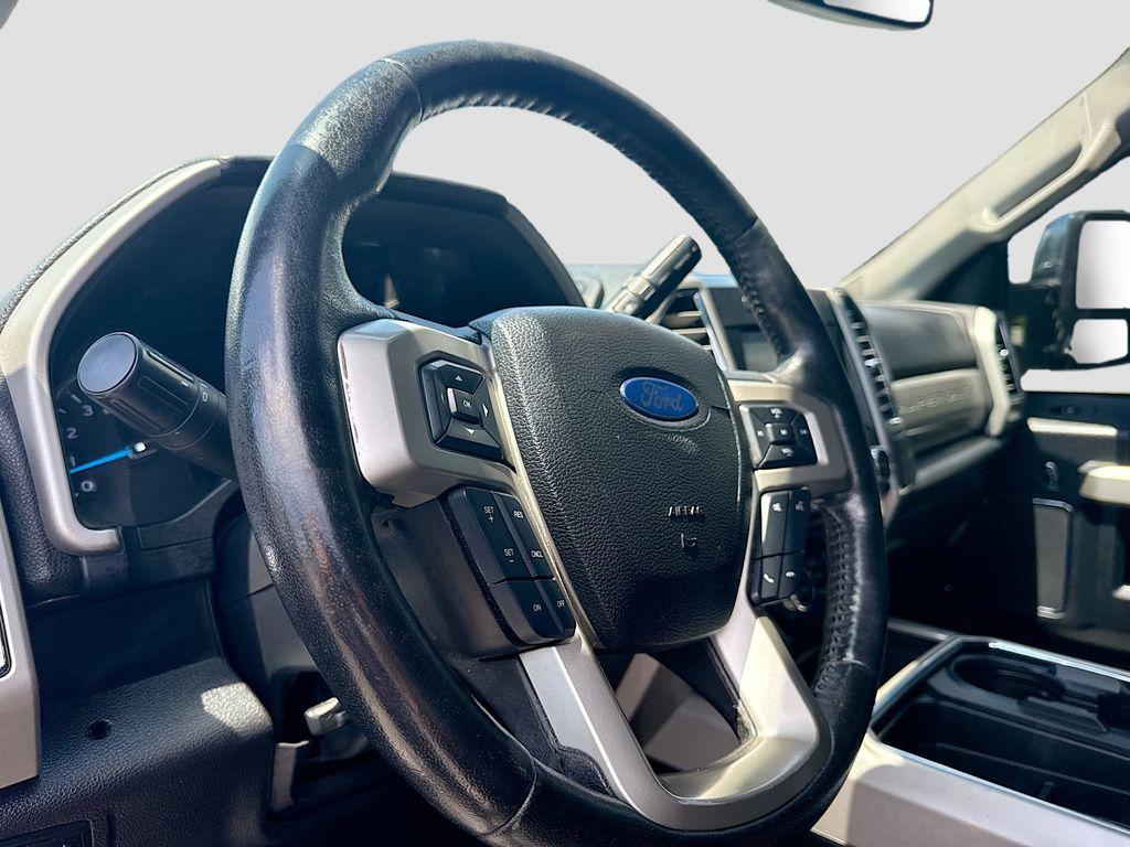 2017 Ford F-250 - $34,555