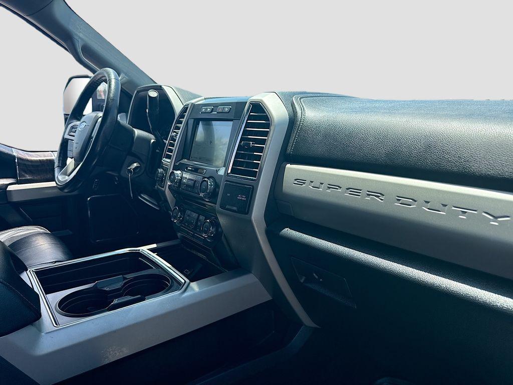 2017 Ford F-250 - $34,555