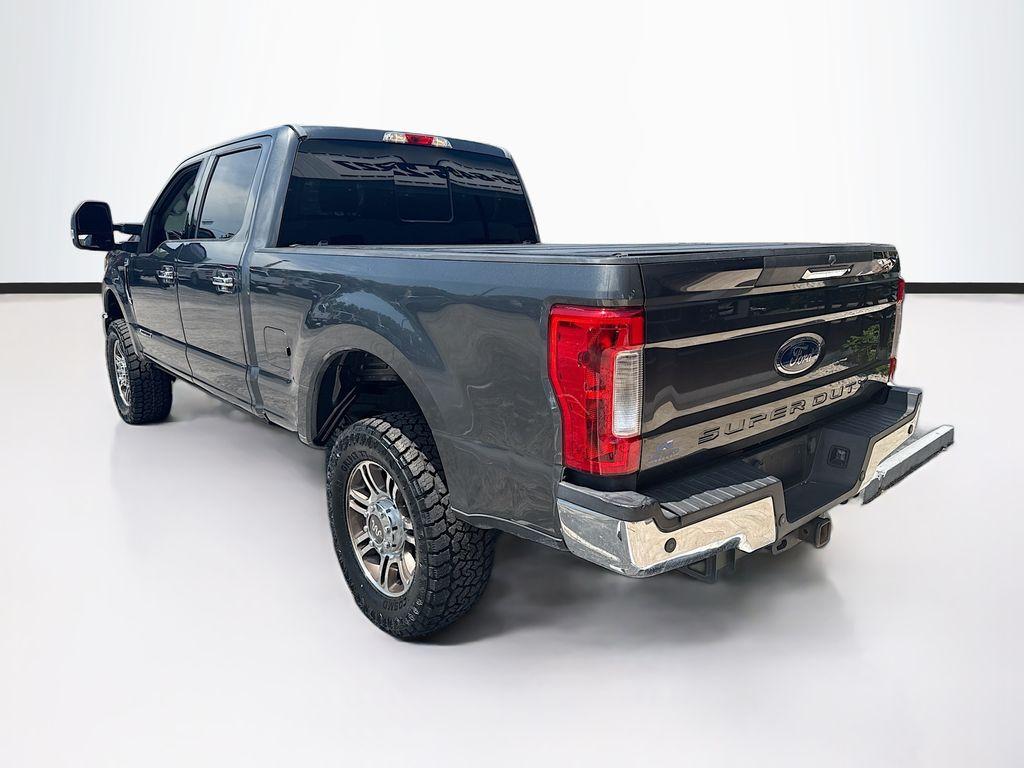 2017 Ford F-250 - $34,555