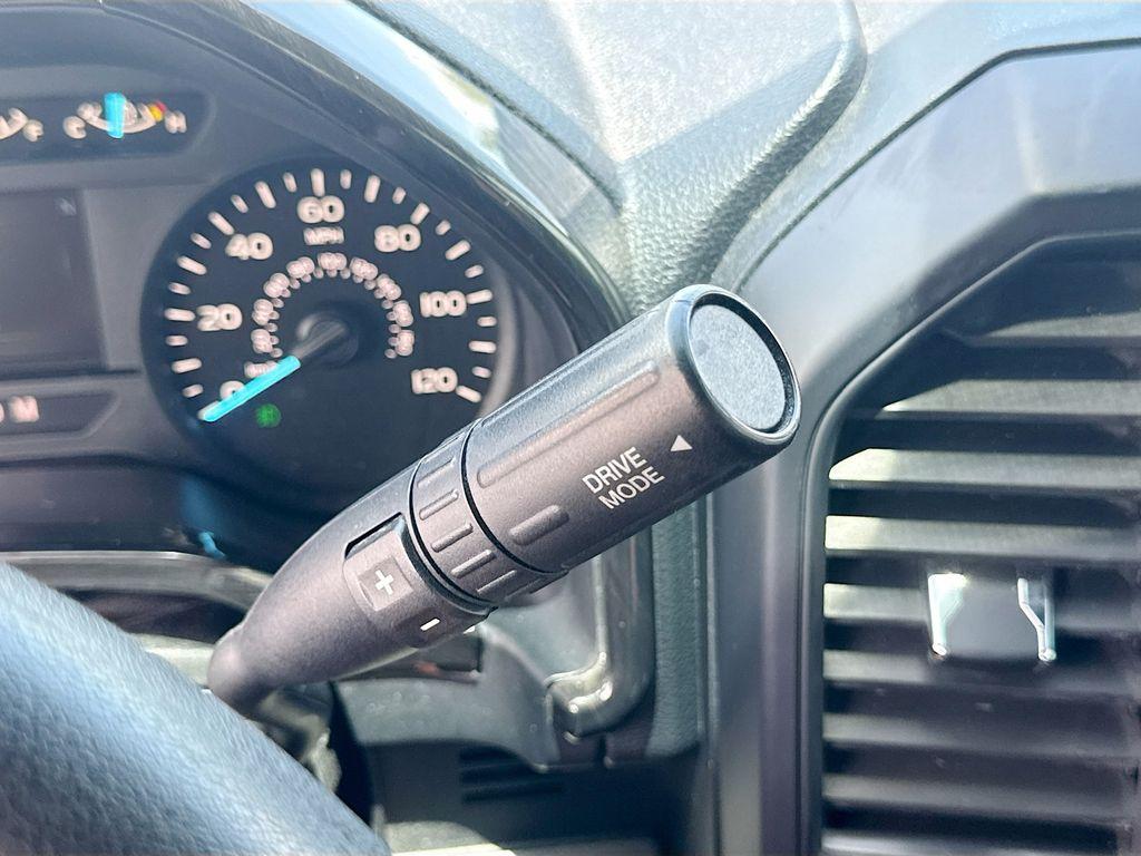 2020 Ford F150 - $28,555