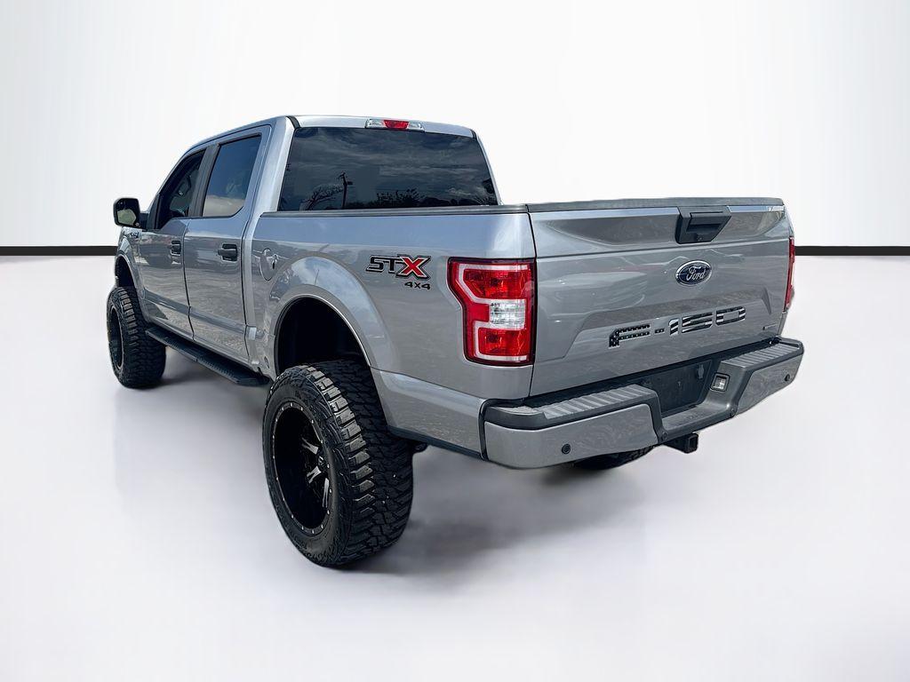2020 Ford F150 - $28,555