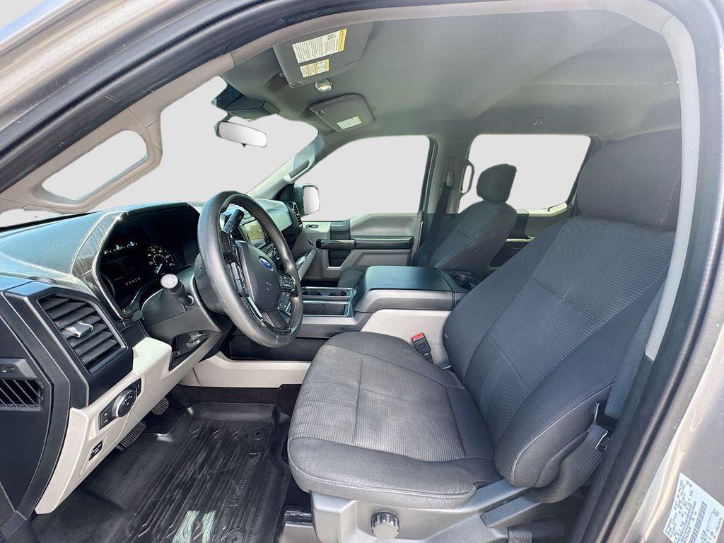 2020 Ford F150 - $28,555