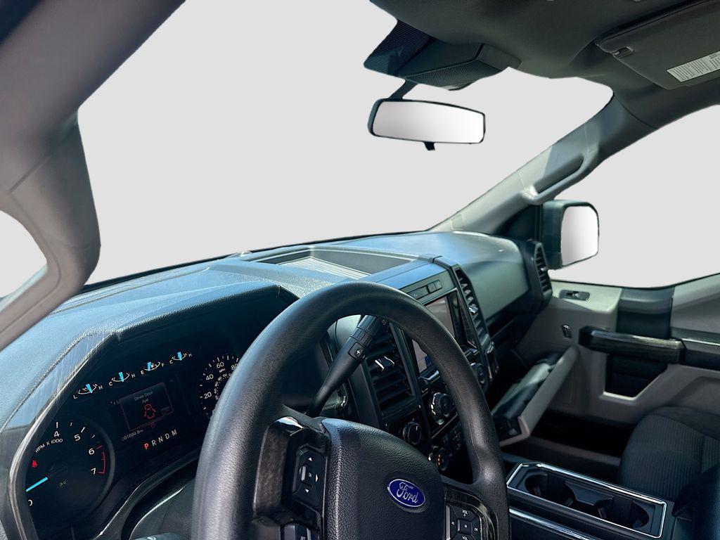 2020 Ford F150 - $28,555