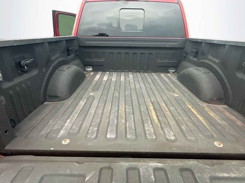 2016 Ford F150 - $20,999