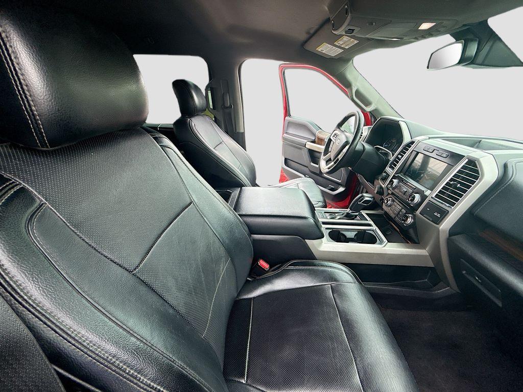 2016 Ford F150 - $20,999