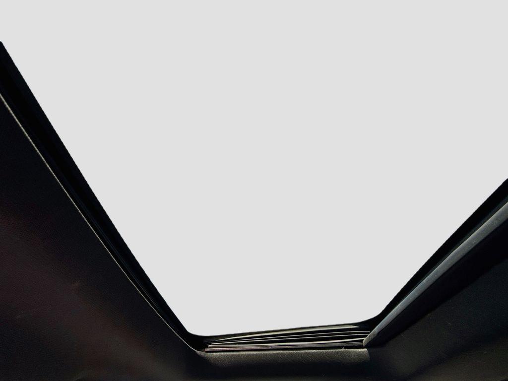 2016 Ford Explorer - $12,777