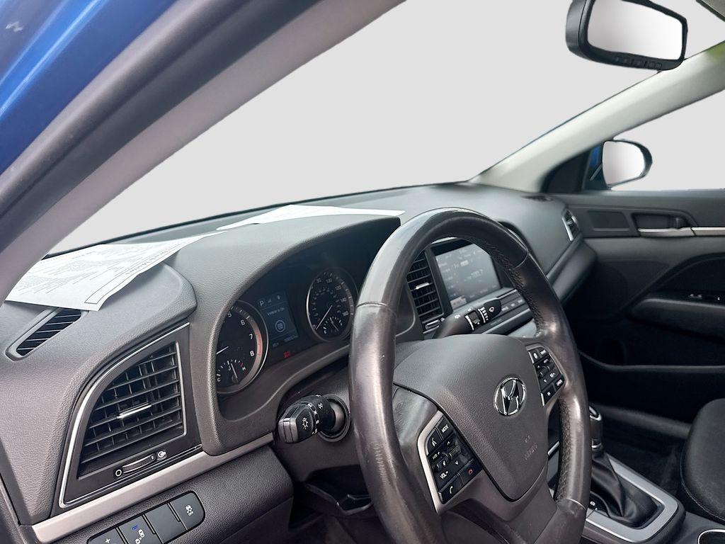 2017 Hyundai Elantra - $8,999
