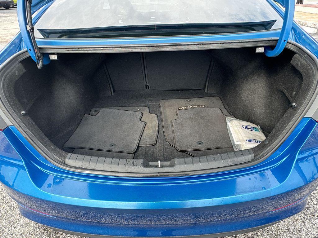 2017 Hyundai Elantra - $8,999