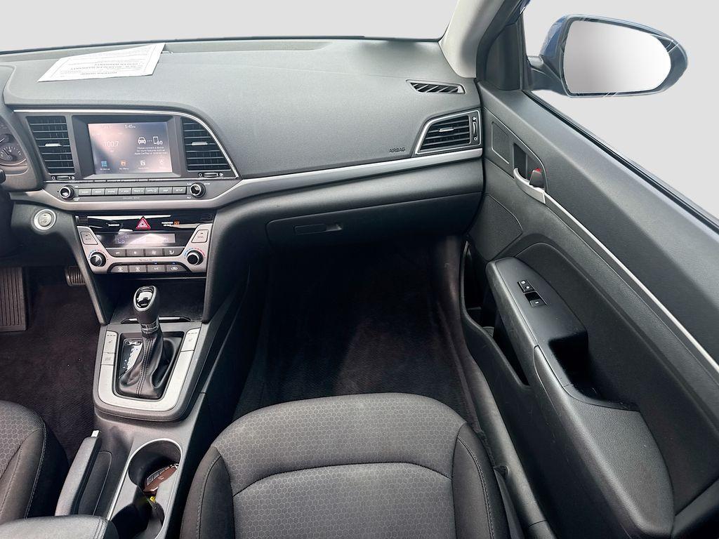 2017 Hyundai Elantra - $8,999