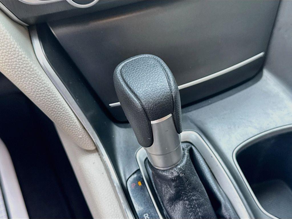 2020 Honda Accord - $15,999