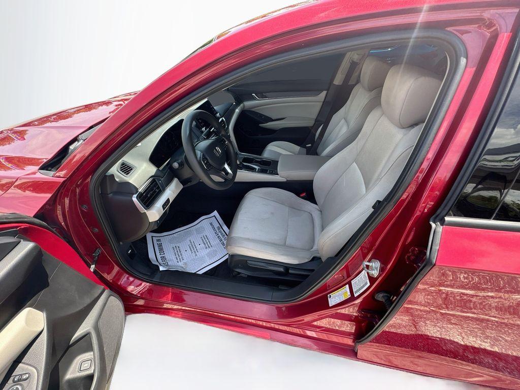 2020 Honda Accord - $15,999